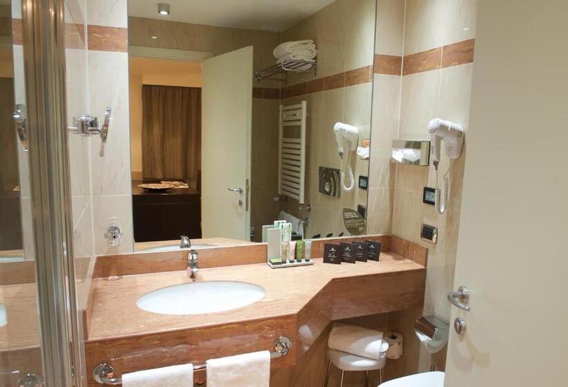 Люкс Престиж, Winter Garden Hotel Bergamo Airport