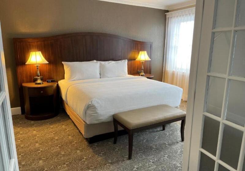 キングサイズベッドのスタンダードルーム, The Americus Hotel, Trademark Collection By Wyndham