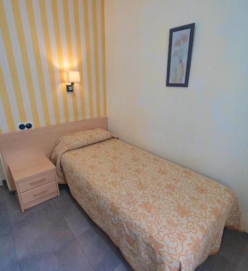 Номер Стандарт Индивидуальный, Hostal Virginia