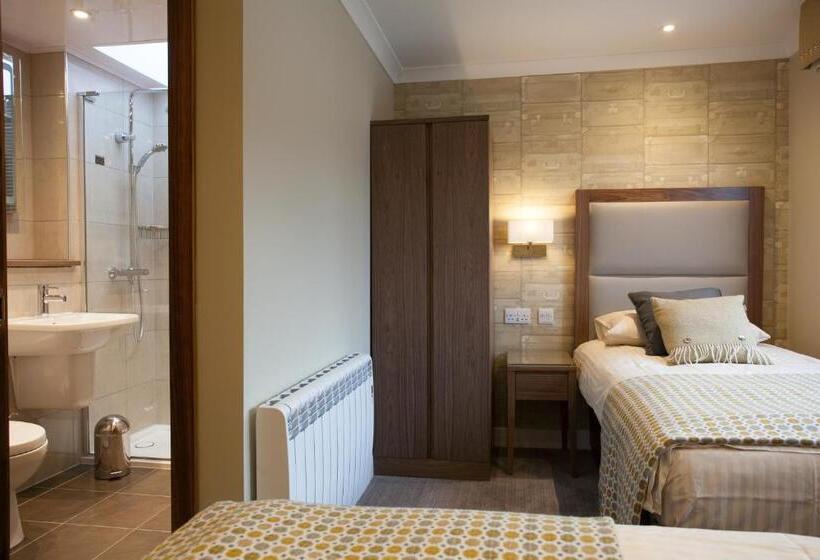Quarto Triplo Estandar, Cruachan