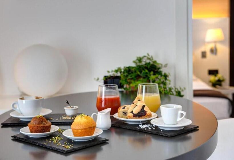 سوییت جونیور, Ih Hotels Roma Z3