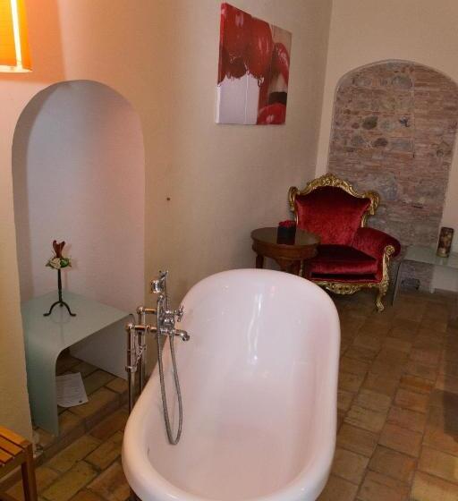 Люкс, Relais Hotel Palazzo Castriota