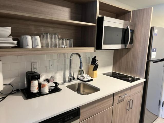 Люкс Адаптированный для Инвалидов, Mainstay Suites Horsham  Philadelphia