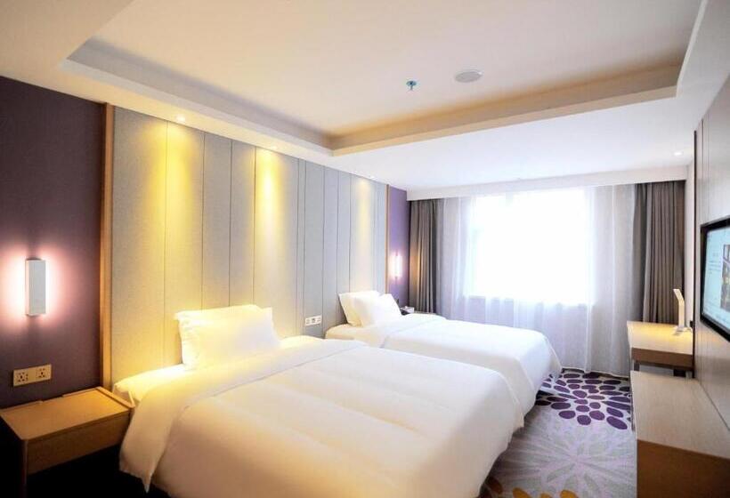 Номер бизнес-класса, Lavande Hotel Gulin Railway Station Shangzhi Alley