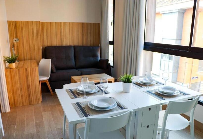 آپارتمان 2 خوابه, Studios Cielo Madrid