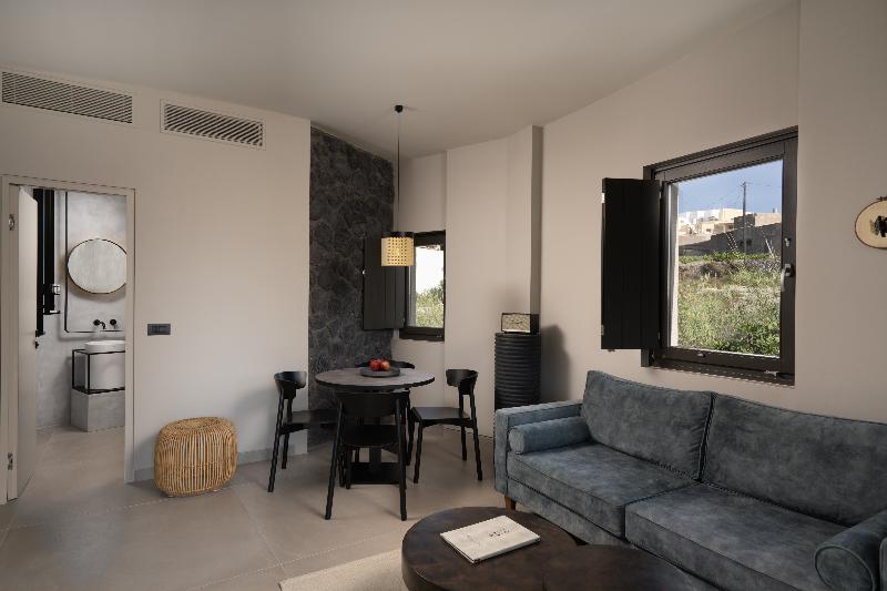 Suite Supérieure, Apikia Santorini   Adults Only