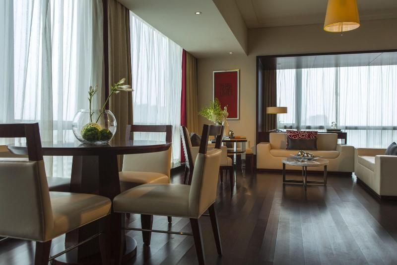 Люкс Executive Кровать Кинг, Renaissance Beijing Capital