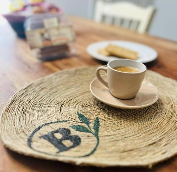 استودیوی سوپریور, Birbas