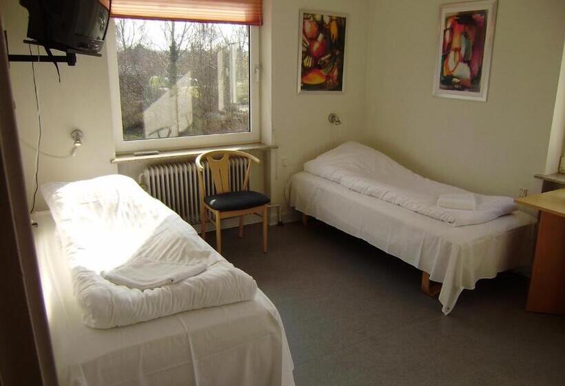 Quarto Estandar Banheiro Compartilhado, Thyregod Kursuscenter