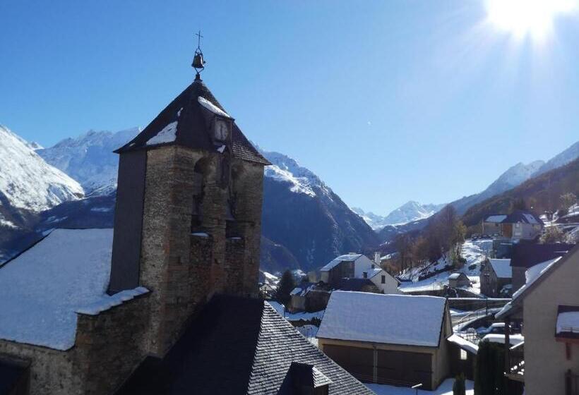 اتاق سوپریور, Chalet Mina