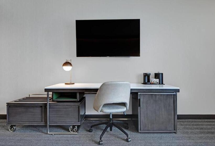 Номер Deluxe Адаптированный для Инвалидов, Courtyard By Marriott Manhattan Aggieville