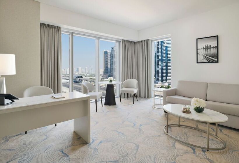 سوئیت پریمیوم, Jw Marriott Hotel Marina