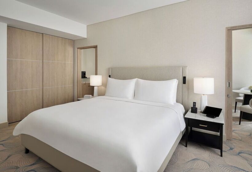 اتاق استاندارد با چشم‌انداز, Jw Marriott Hotel Marina