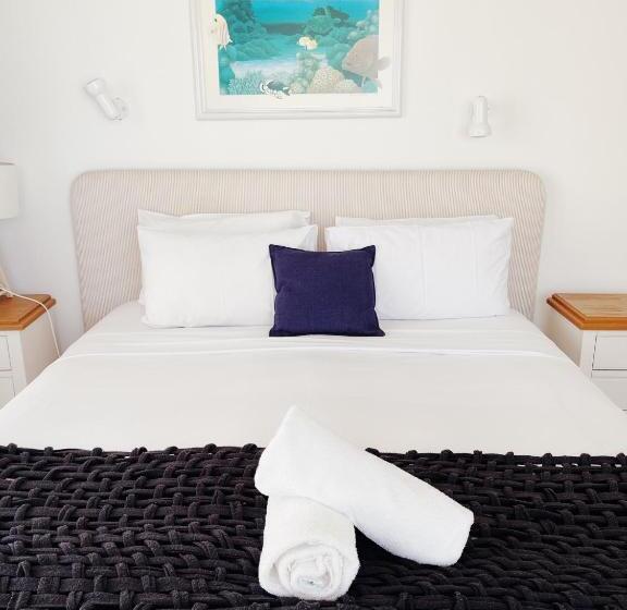 Апартаменты 3 Спальни, Golden Sands On The Beach   Absolute Beachfront Apartments