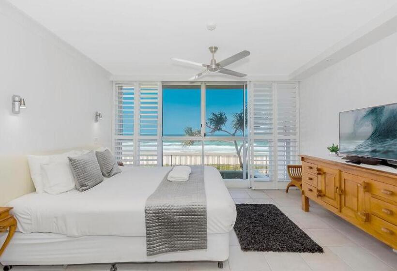 Апартаменты Superior 2 Спальни, Golden Sands On The Beach   Absolute Beachfront Apartments