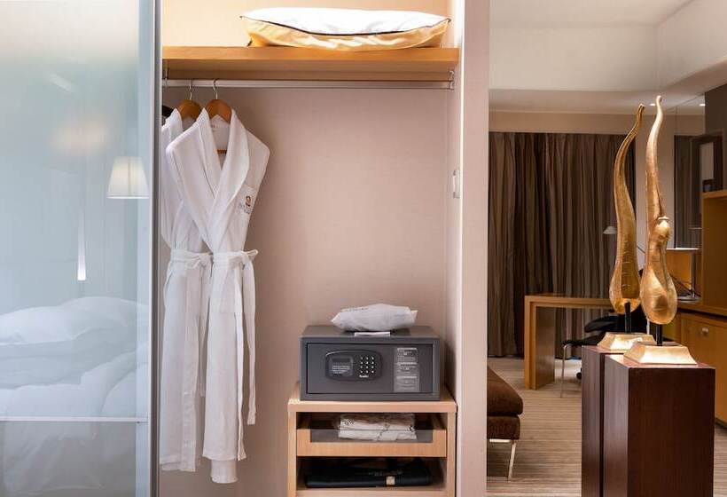 Номер Deluxe, Pan Pacific Xiamen
