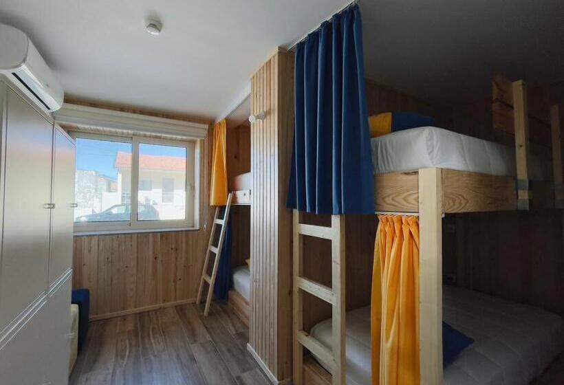 اتاق چهار تخته با دستشویی مشترک, Behappy Lodge & Brunch