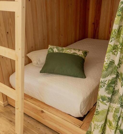 تختخواب در اتاق مشترک, Behappy Lodge & Brunch