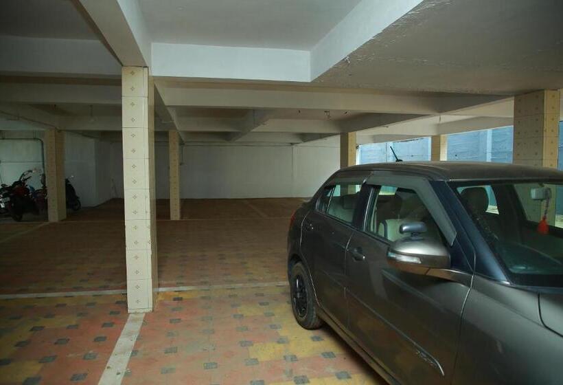 이코노미 룸, Kalathil Tourist Home