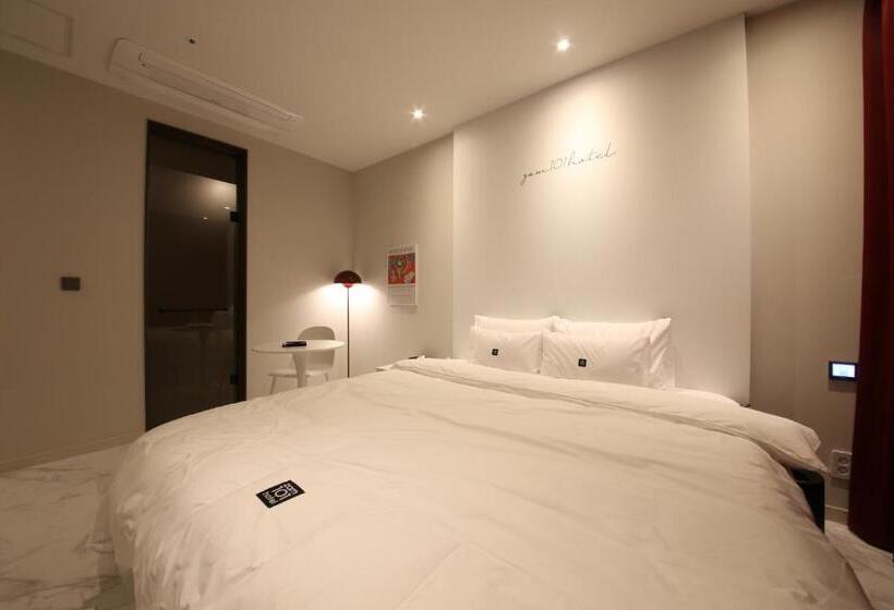 Номер Стандарт, Zam101 Hotel Gimhae
