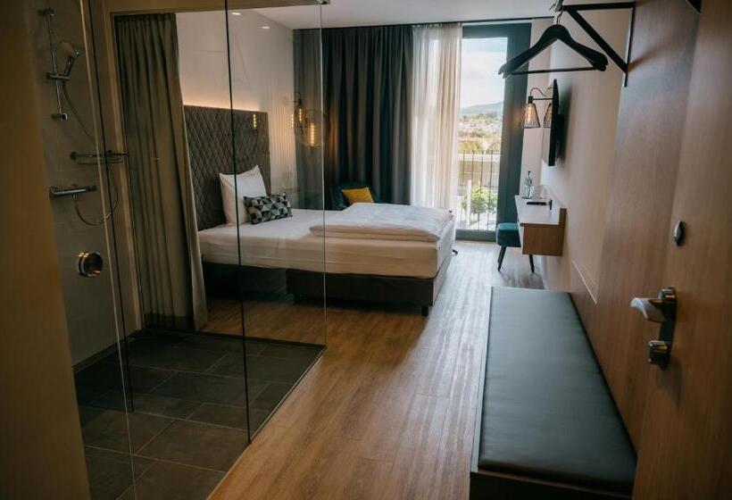 수피리어 싱글 룸, Loom Hotel & Skybar