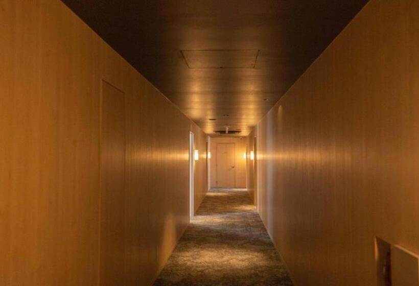 سوییت خانوادگی, Gen Hotel Kamakura
