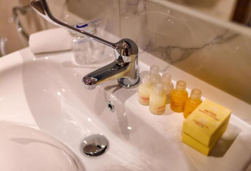 اتاق لوکس, Franca Hotel Ulcinj