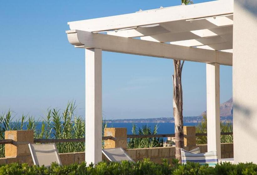 Апартаменты 2 Спальни Вид на Море, Petruso Resort
