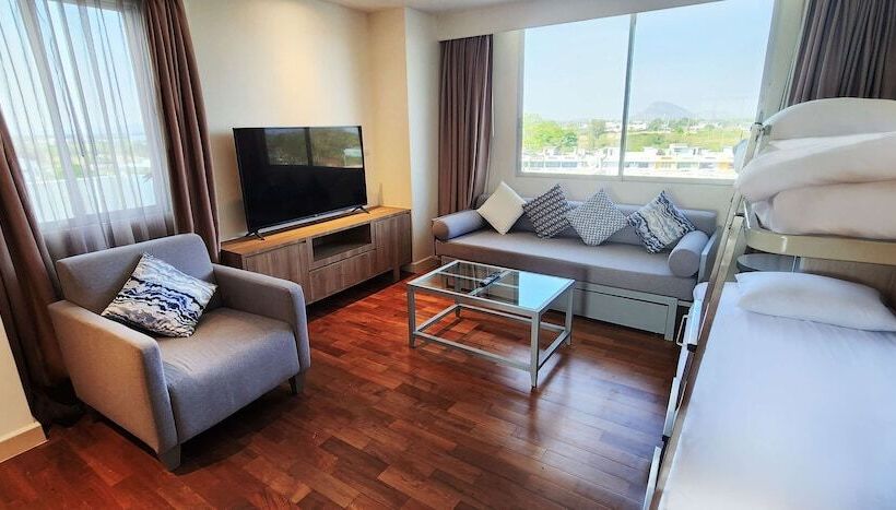 سوییت خانوادگی, Radisson Resort & Spa Hua Hin