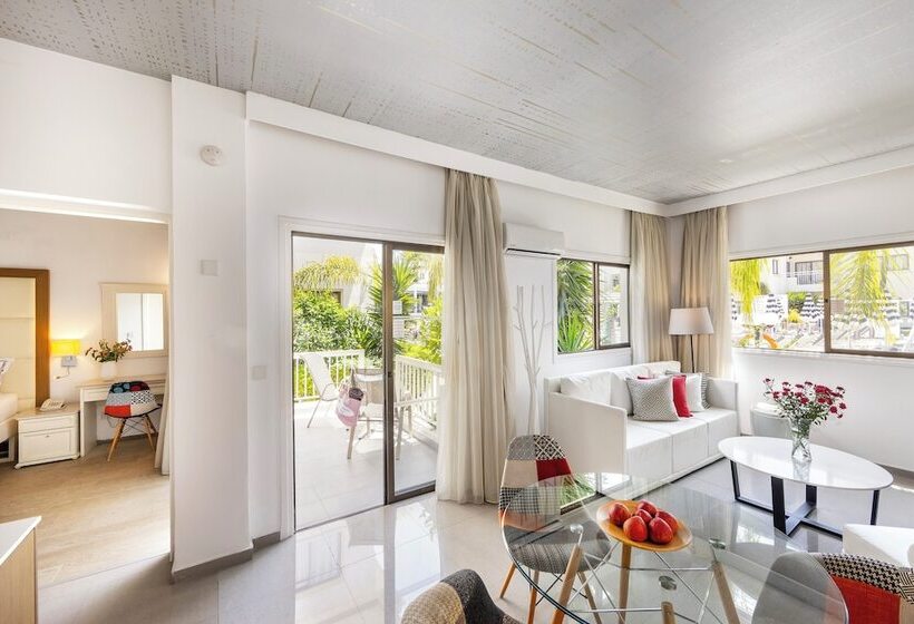 Люкс, King Jason Paphos   Designed For Adults By Louis Hotels