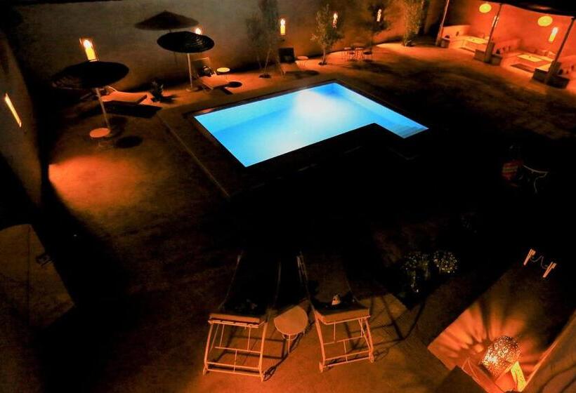 Семейный Номер, Riad Dar Ouzine