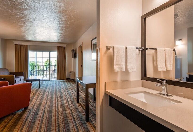 스위트, Best Western Visalia