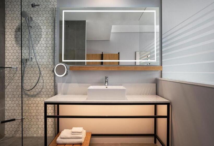 اتاق استاندارد, Cape Town Marriott Hotel Crystal Towers