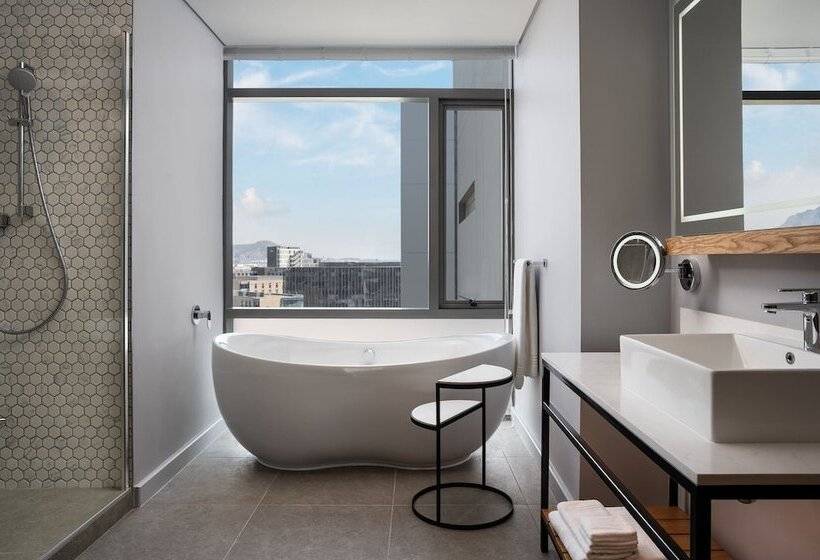 اتاق استاندارد, Cape Town Marriott Hotel Crystal Towers