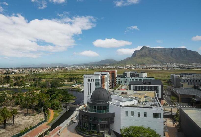 اتاق خانوادگی, Cape Town Marriott Hotel Crystal Towers