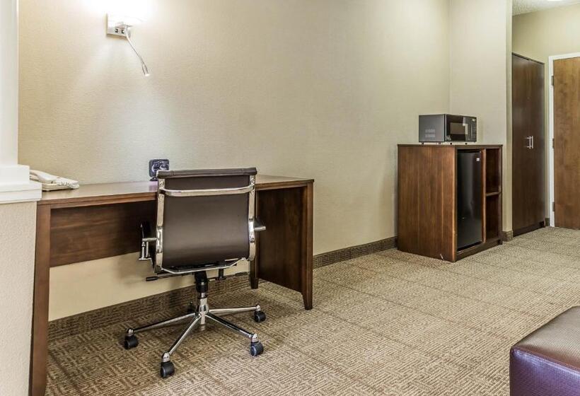 Suite King Size Bed, Comfort Suites At Isle Of Palms Connector