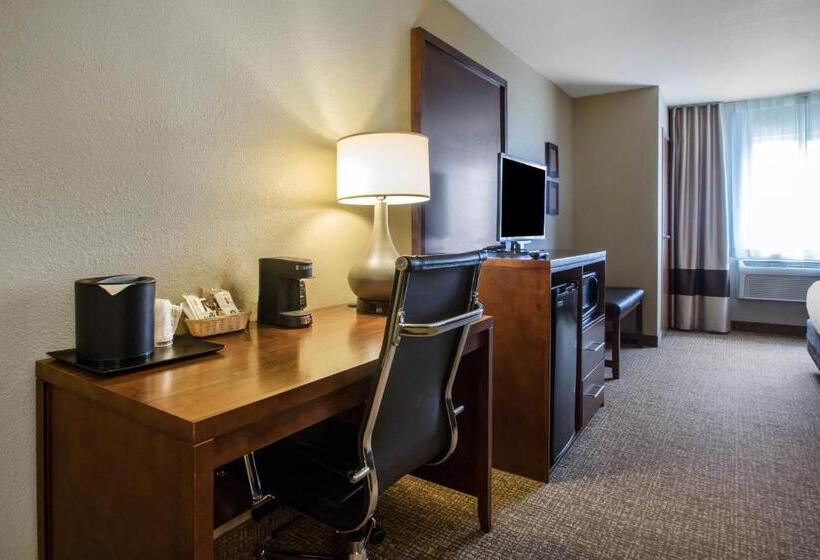 Люкс Кровать Кинг, Comfort Suites Johnson Creek Conference Center