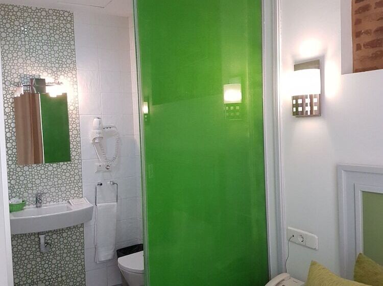 اتاق استاندارد, Y Apartamentos Doña Lola