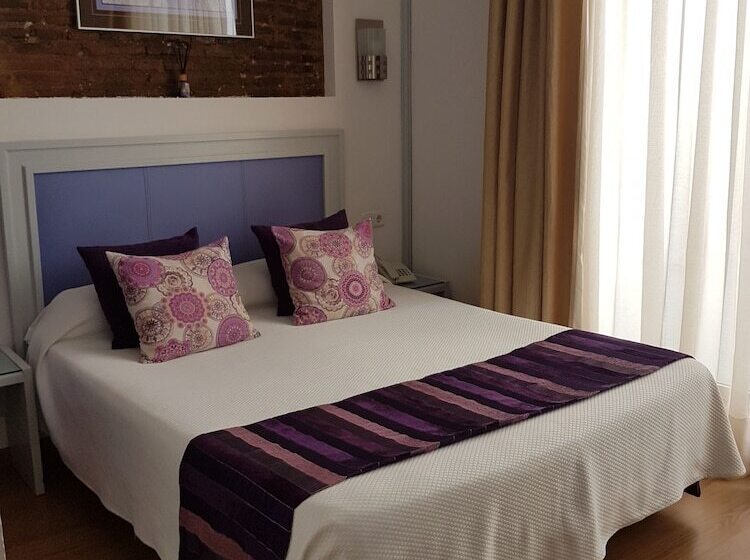 اتاق استاندارد, Y Apartamentos Doña Lola