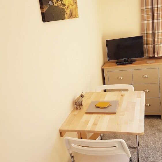 标准间, Moorside Rooms
