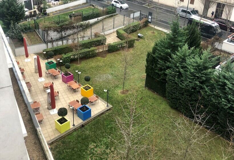 Номер Superior, Courtyard By Marriott Paris Saint Denis