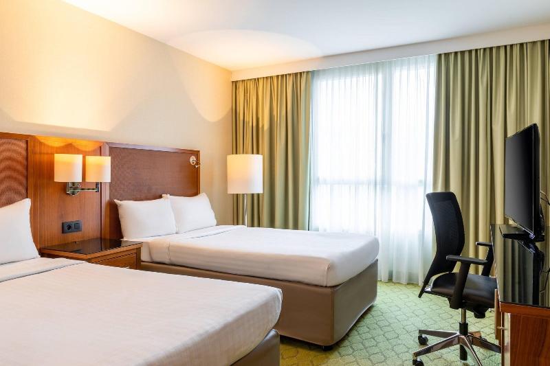 Номер Superior, Courtyard By Marriott Paris Saint Denis