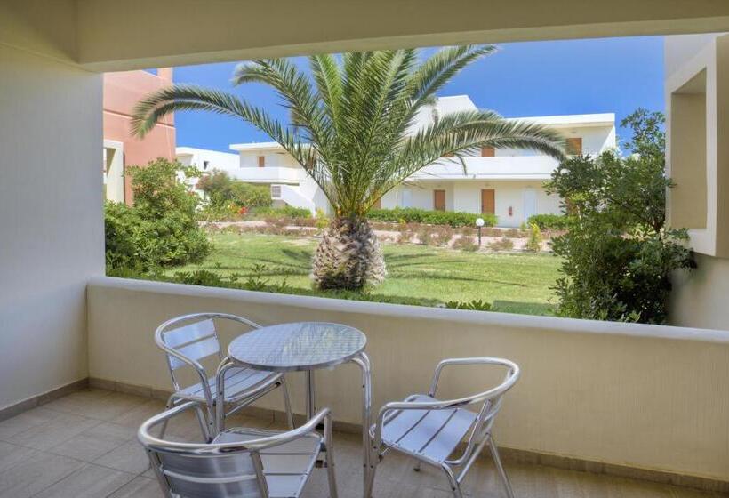 Номер Стандарт Вид на Сад, Kipriotis Village Resort
