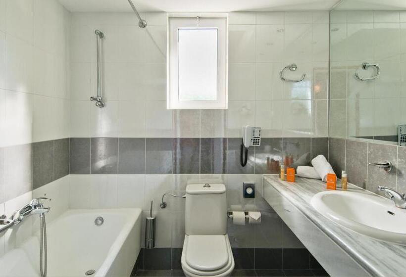Номер Стандарт Вид на Сад, Kipriotis Village Resort