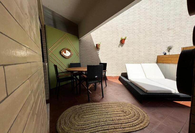 Семейный Полулюкс, Villa Center   Alojamento Local