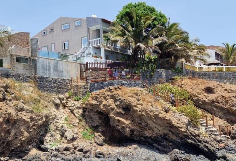 اتاق استاندارد, Cactus Guest House