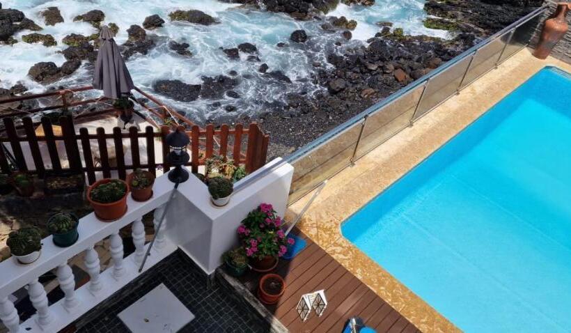 اتاق استاندارد با سرویس بهداشتی مشترک, Cactus Guest House