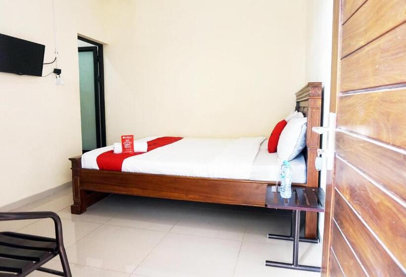 Номер Стандарт, Reddoorz @ Jalan Kedawung