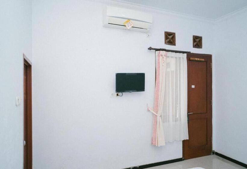 エコノミールーム, Urbanview Hotel Griya Surya Malang By Reddoorz