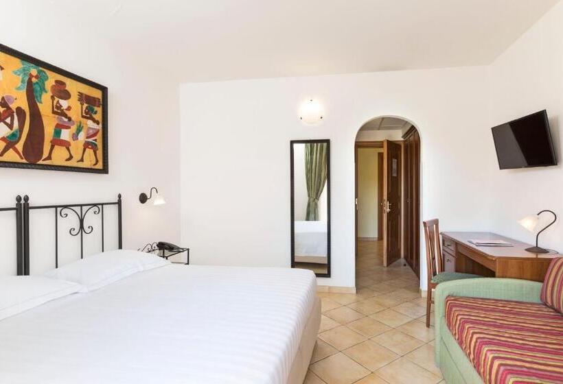 Четырехместный Номер Стандарт, Blu Hotel Morisco
